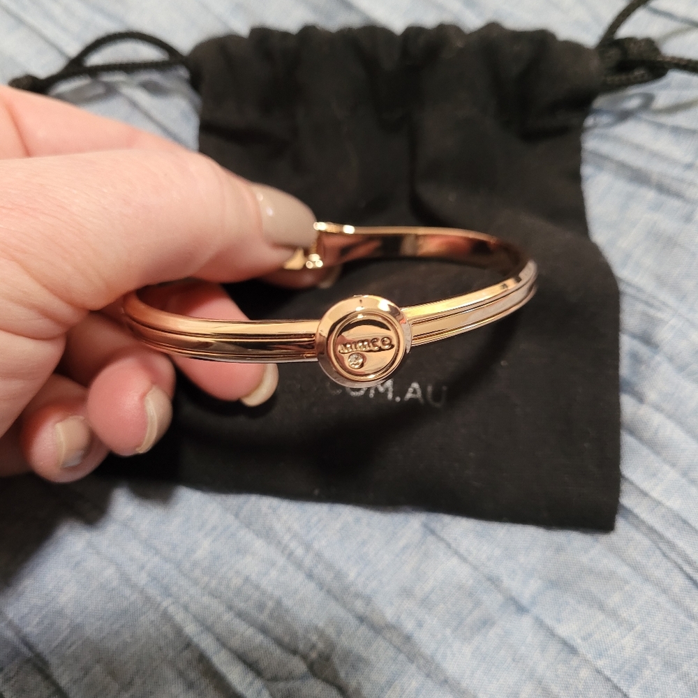 Mimco bracelet never worn - Picture 2 of 3